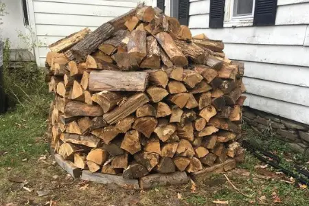 Holz Hausen Firewood Stacking