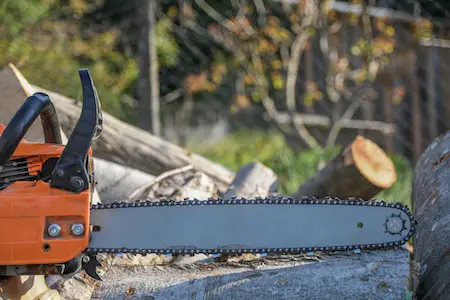 Why does my Chainsaw cut Crooked?